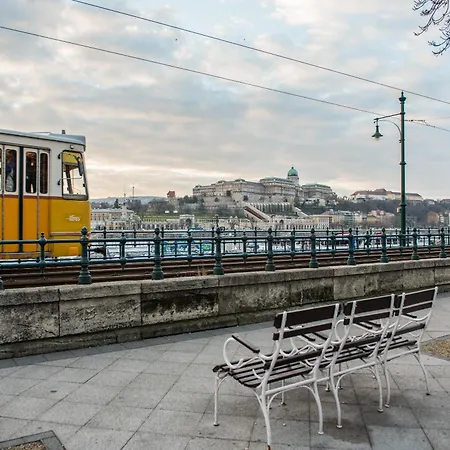 Apartment Danube Riverside Budapest